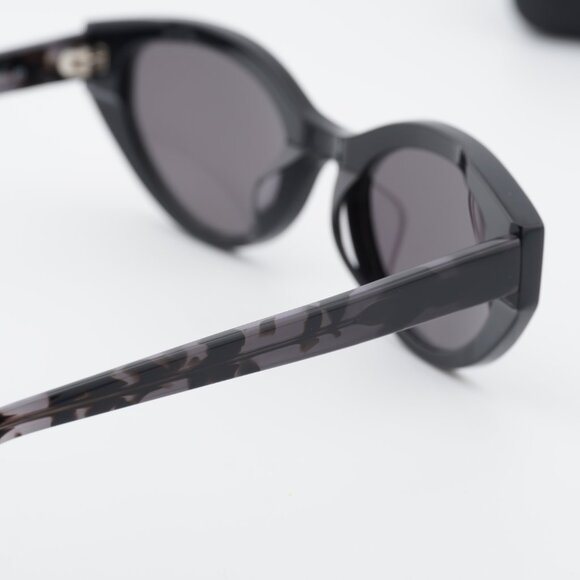 DKNY DK548S 001 Cat Eye Sunglasses - Shiny Black/Grey main image 10